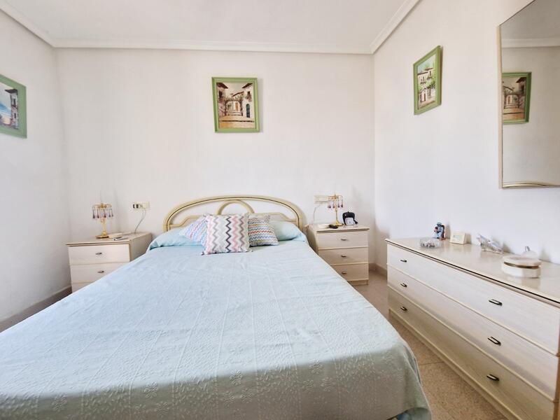 2 Schlafzimmer Stadthaus zu verkaufen