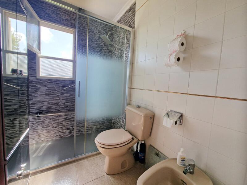 2 Schlafzimmer Stadthaus zu verkaufen