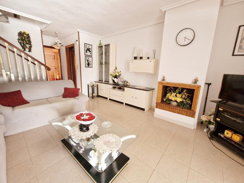 2 Schlafzimmer Stadthaus zu verkaufen