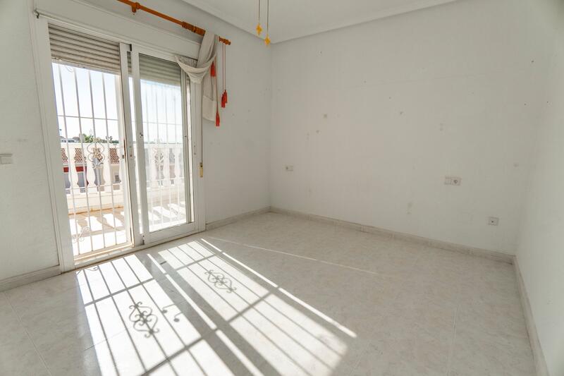 3 Schlafzimmer Stadthaus zu verkaufen