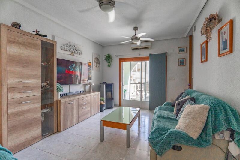 3 slaapkamer Gezinswoning Te koop