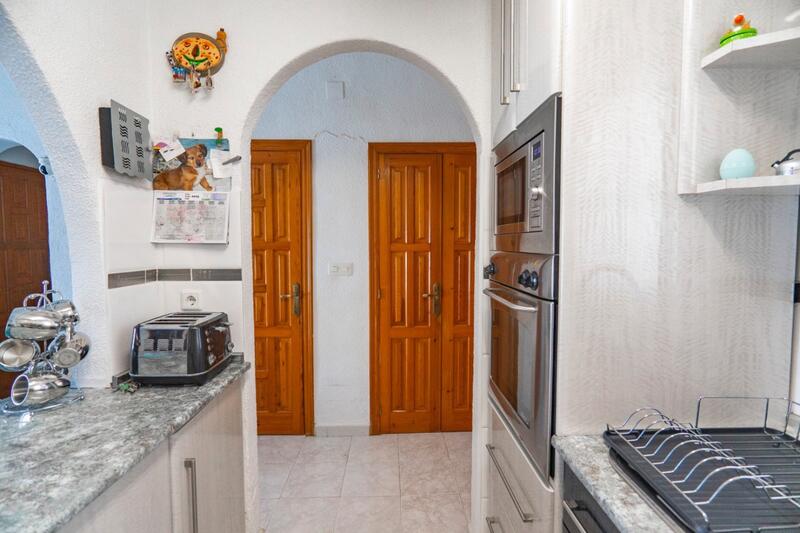 3 slaapkamer Gezinswoning Te koop