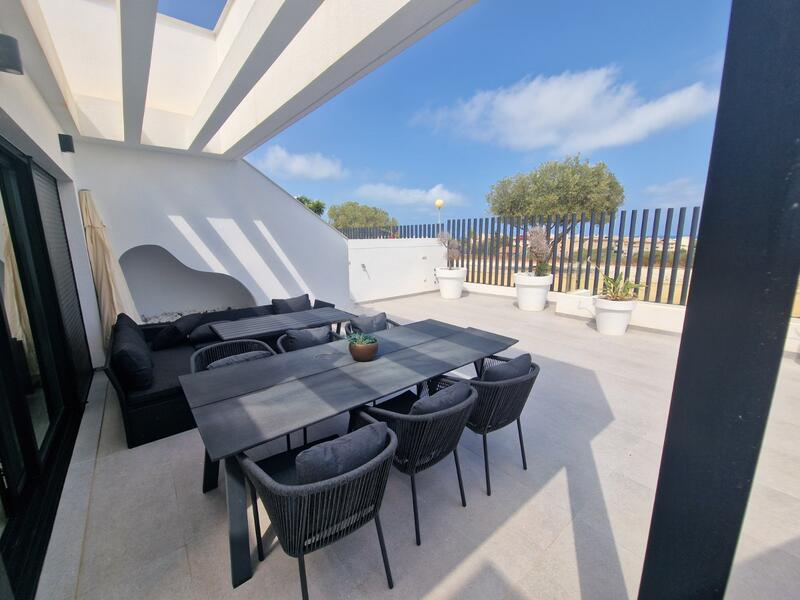 4 Cuarto Villa en venta