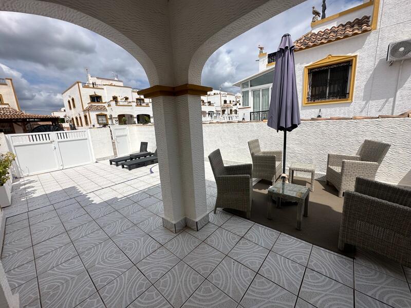 3 Schlafzimmer Stadthaus zu verkaufen
