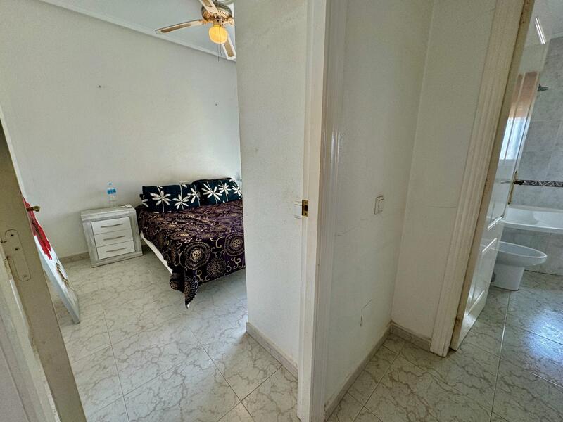 2 slaapkamer Gezinswoning Te koop