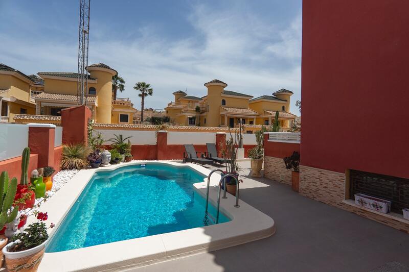 3 Cuarto Villa en venta