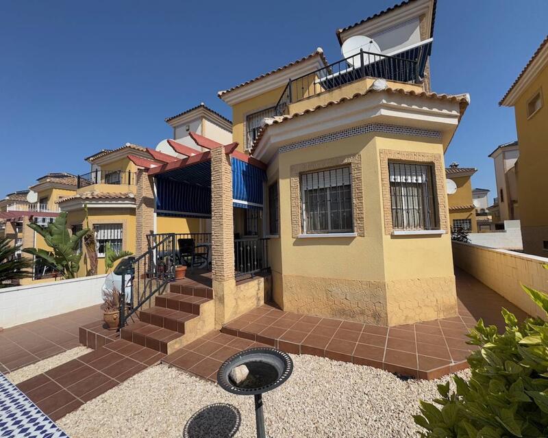 3 Cuarto Villa en venta