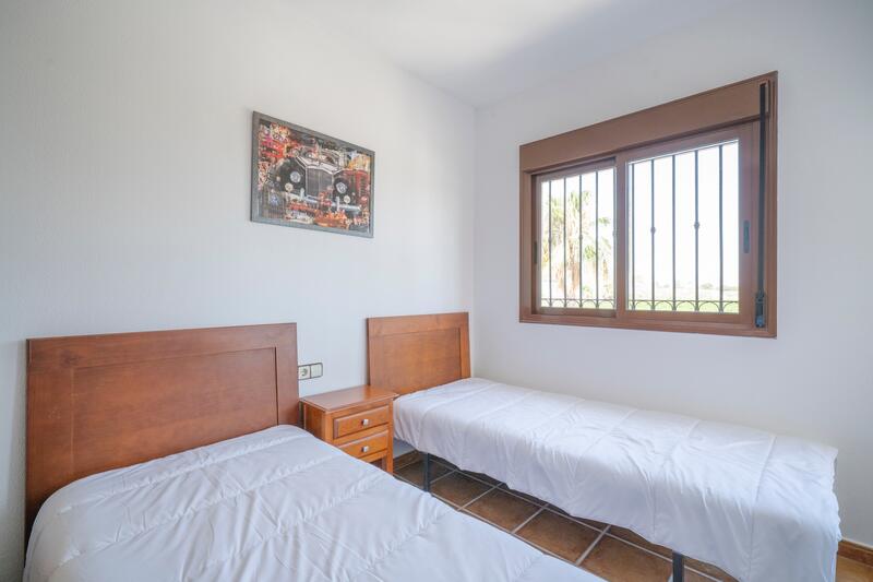 3 slaapkamer Gezinswoning Te koop