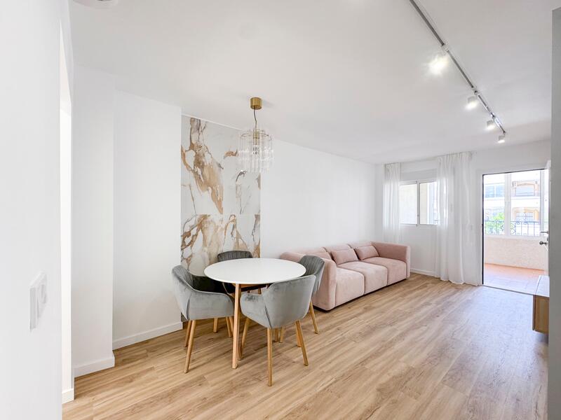 2 slaapkamer Appartement Te koop