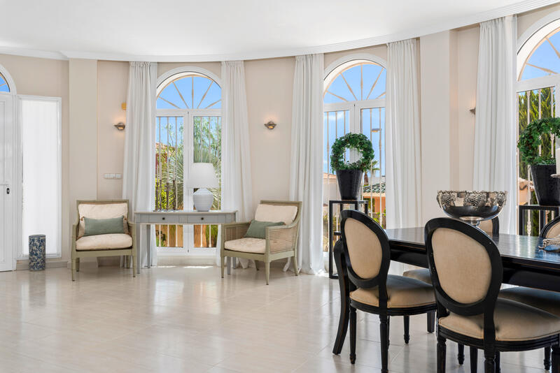 4 Schlafzimmer Villa zu verkaufen