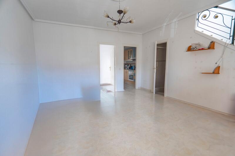 3 slaapkamer Gezinswoning Te koop