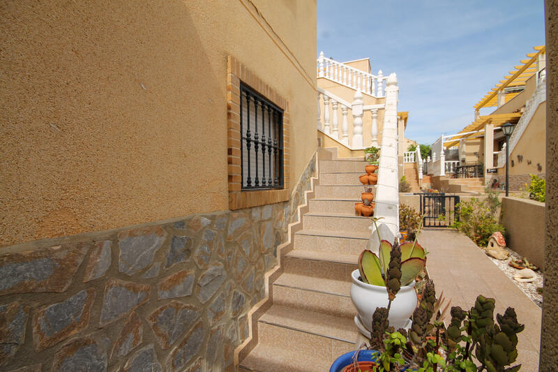 2 Cuarto Adosado en venta