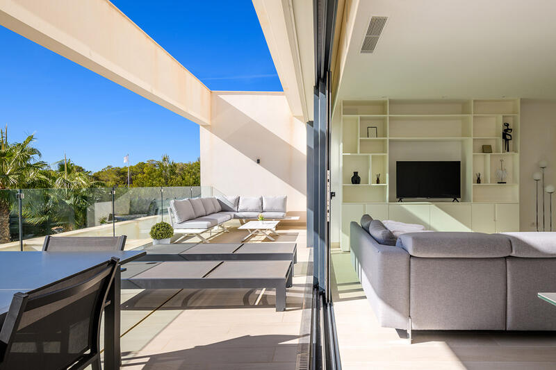 3 bedroom Apartment for sale