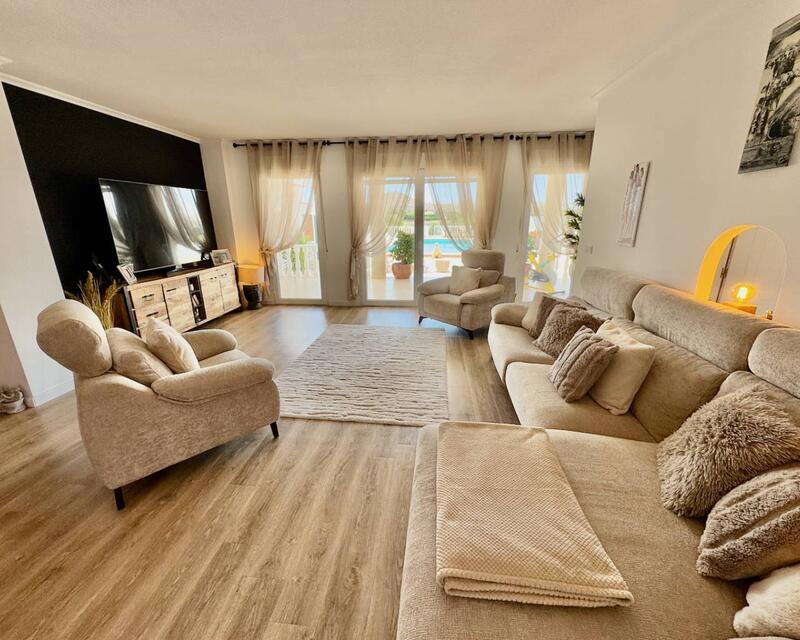 6 sovrum Villa till salu