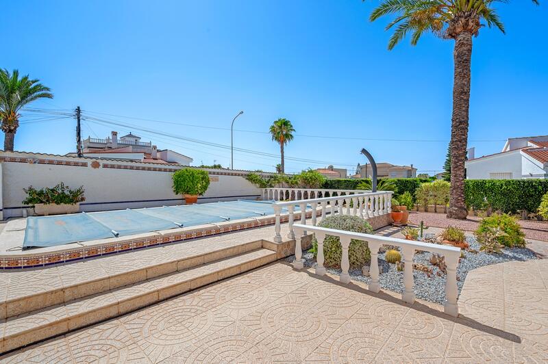 3 Cuarto Villa en venta