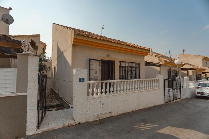 вилла продается в Ciudad Quesada, Alicante