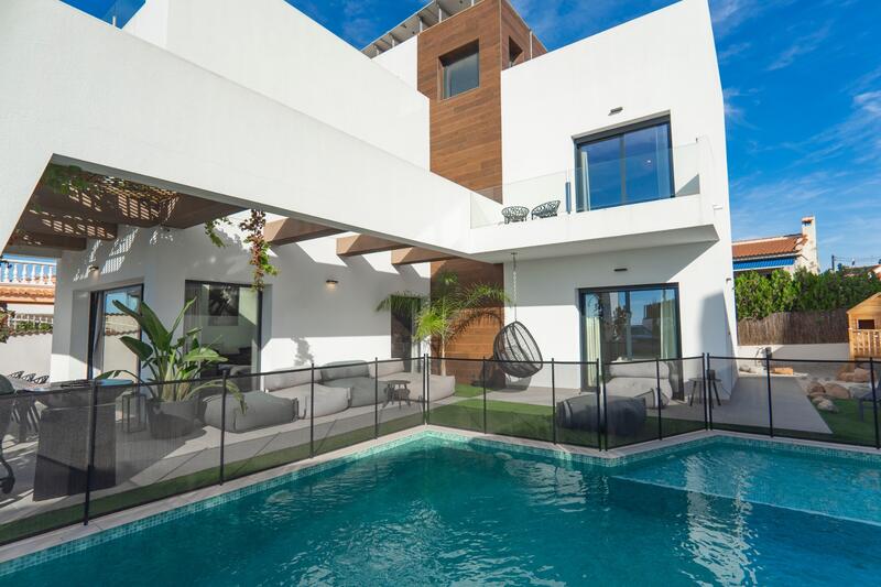 Villa til salgs i Ciudad Quesada, Alicante
