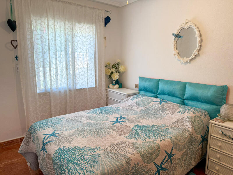 2 Schlafzimmer Stadthaus zu verkaufen