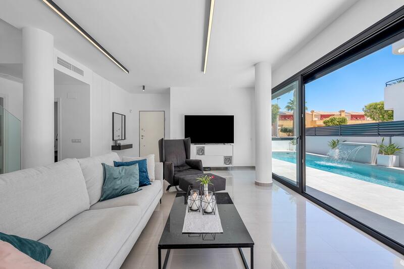 4 slaapkamer Villa Te koop