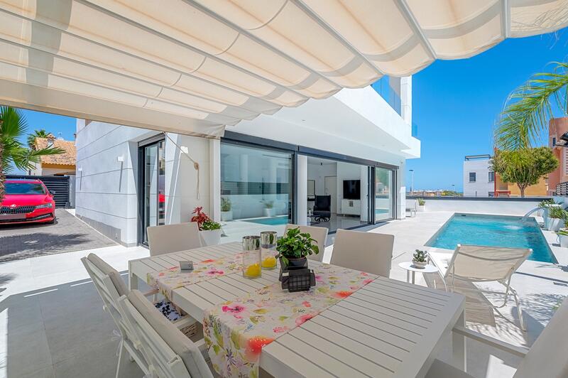 4 slaapkamer Villa Te koop