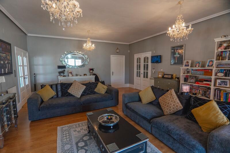 6 slaapkamer Villa Te koop