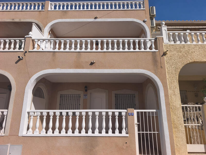 Maison de Ville à vendre dans La Marina, Alicante