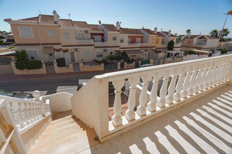 3 Cuarto Adosado en venta