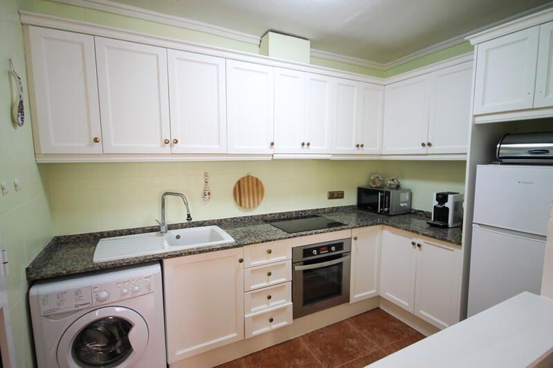 2 bedroom Townhouse for sale