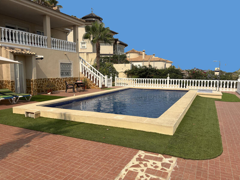3 Cuarto Villa en venta