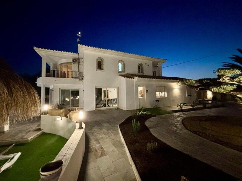 4 bedroom Villa for sale