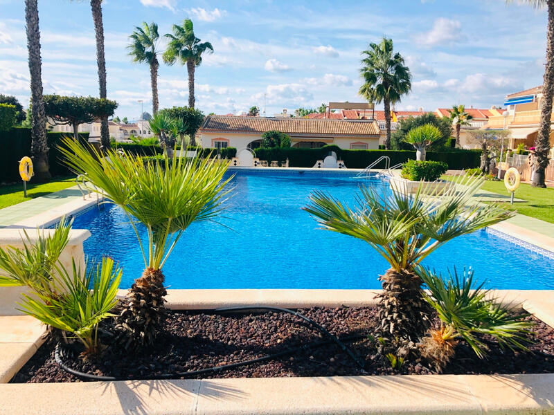 2 bedroom Townhouse for sale