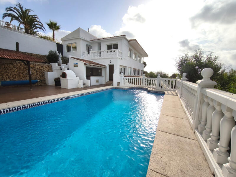 5 bedroom Villa for sale
