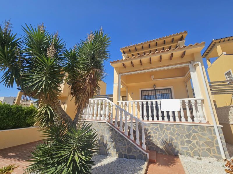 3 slaapkamer Villa Te koop