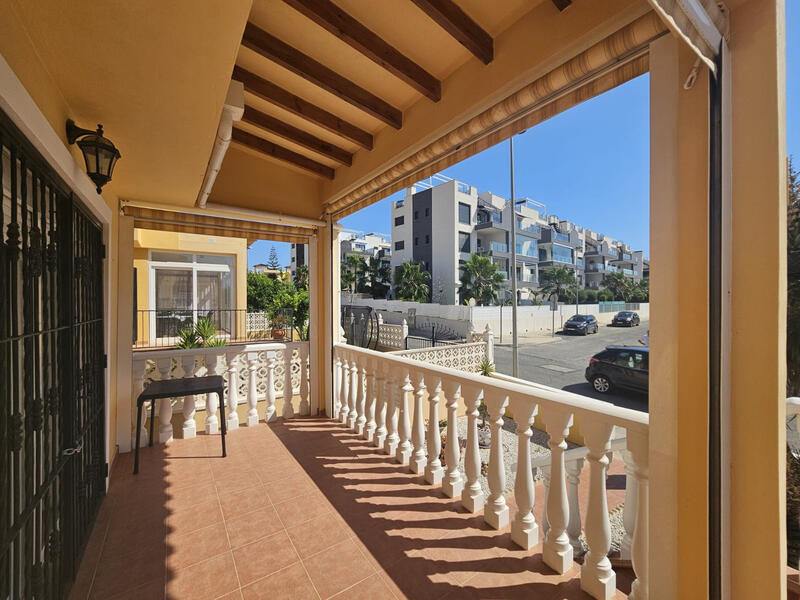 3 slaapkamer Villa Te koop