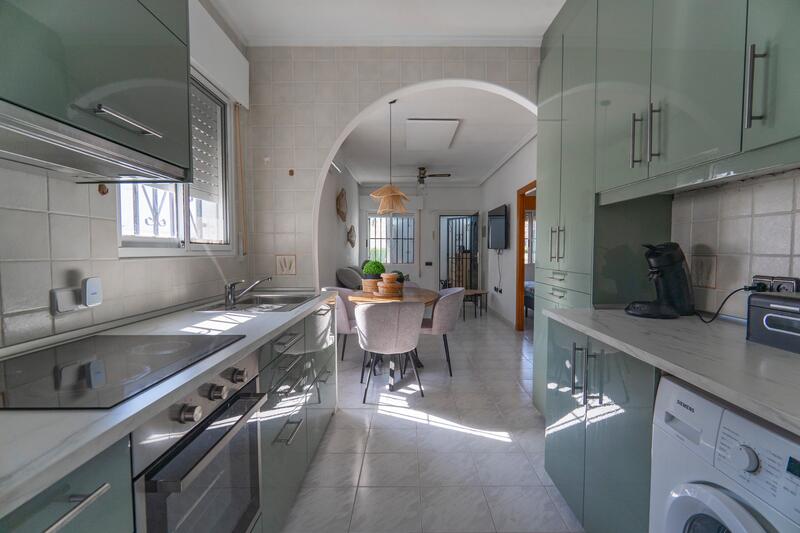 2 Cuarto Villa en venta