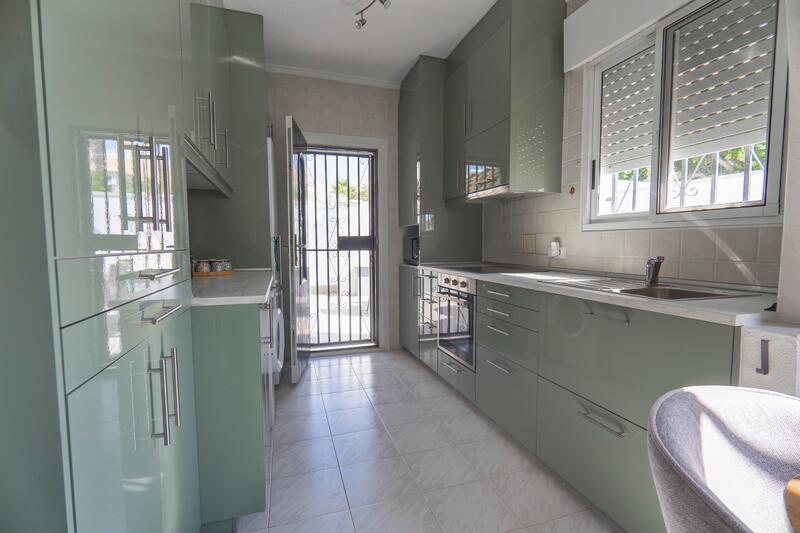 2 Cuarto Villa en venta