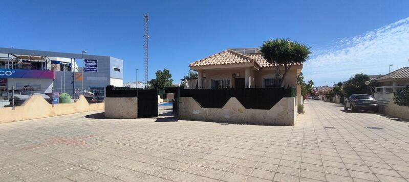 3 slaapkamer Villa Te koop