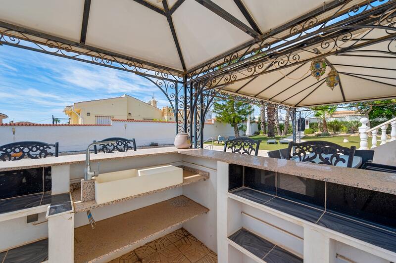 5 Schlafzimmer Villa zu verkaufen