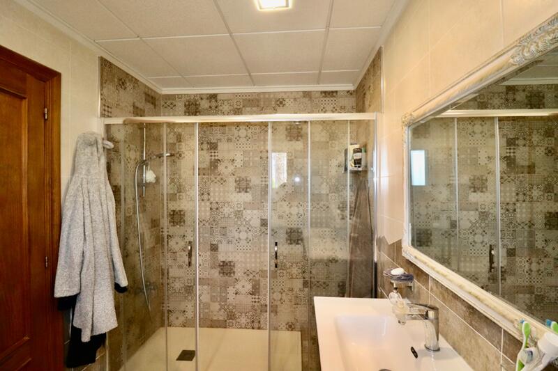 4 slaapkamer Landhuis Te koop