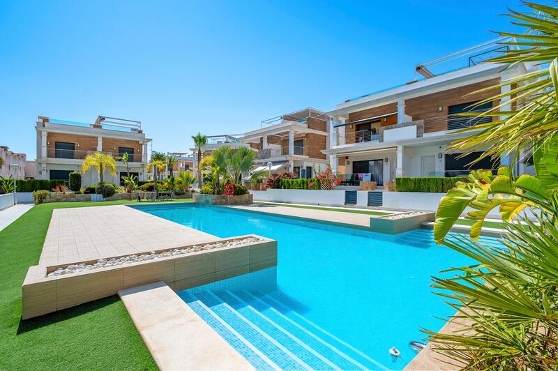 Villa zu verkaufen in Ciudad Quesada, Alicante