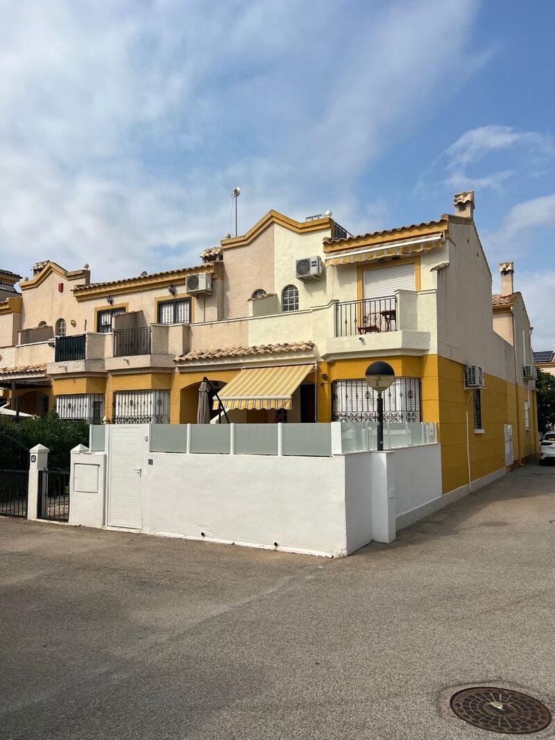 городская тюрьма продается в Guardamar del Segura, Alicante