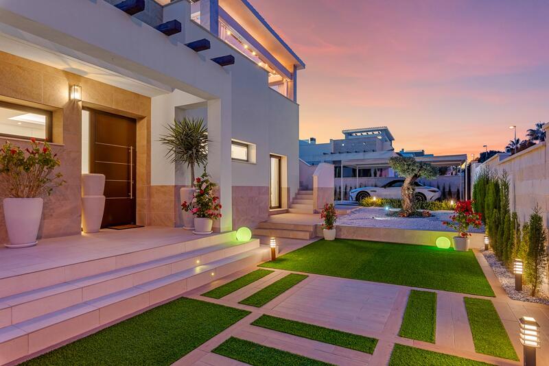 3 Cuarto Villa en venta