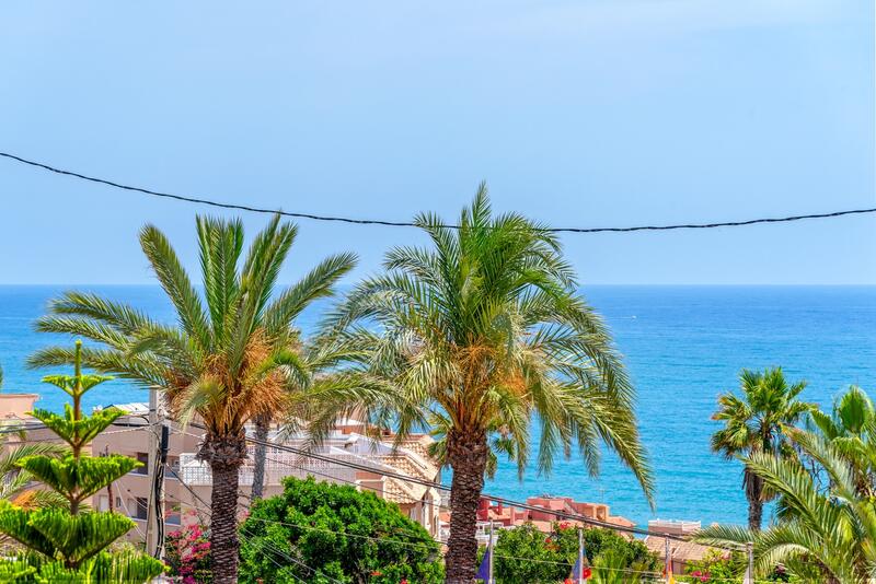4 Cuarto Villa en venta