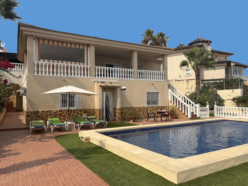 Villa til salgs i Algorfa, Alicante