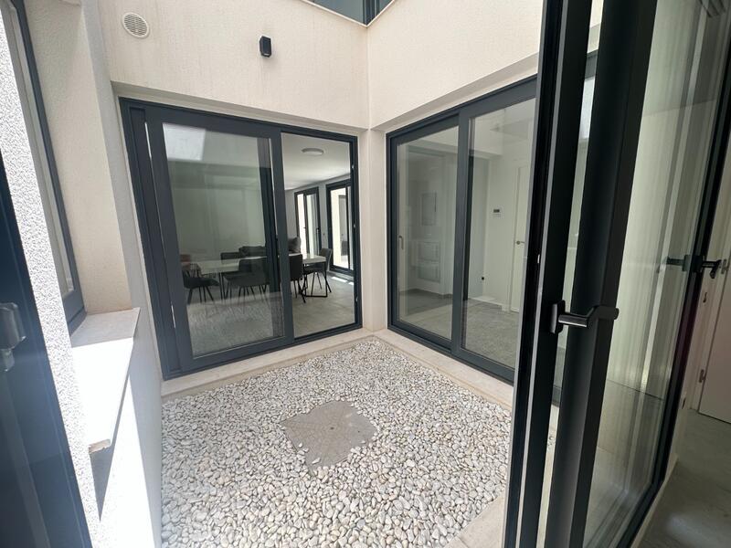 5 bedroom Villa for sale