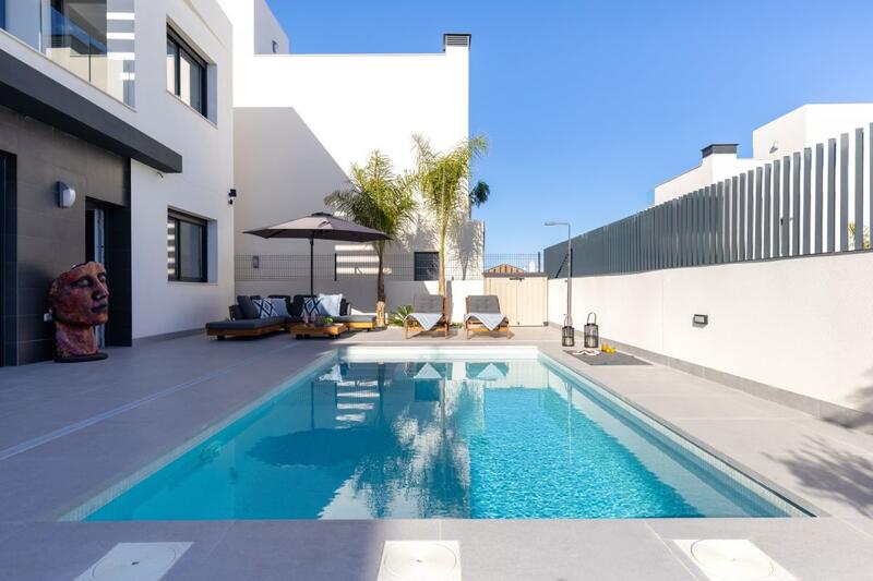 3 bedroom Villa for sale