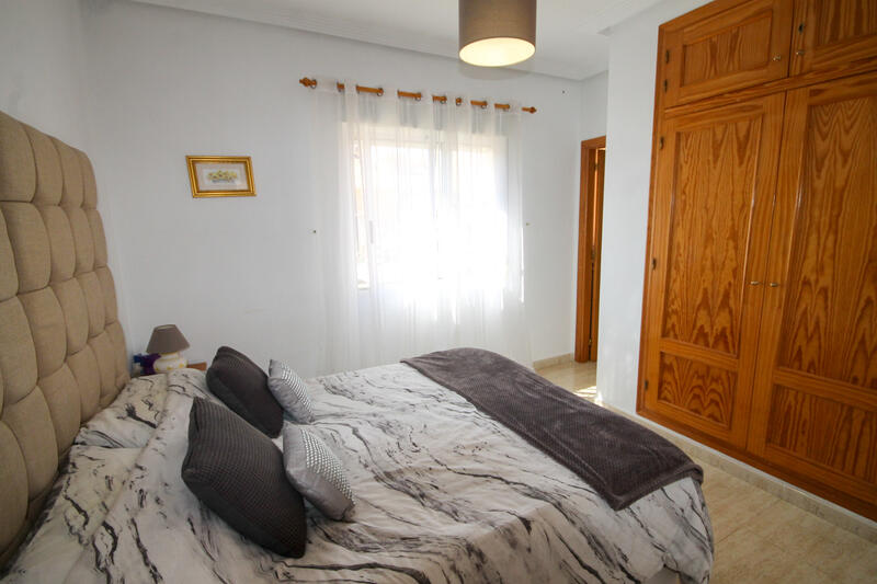 2 Schlafzimmer Villa zu verkaufen