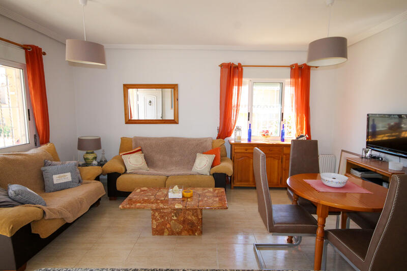 2 Schlafzimmer Villa zu verkaufen
