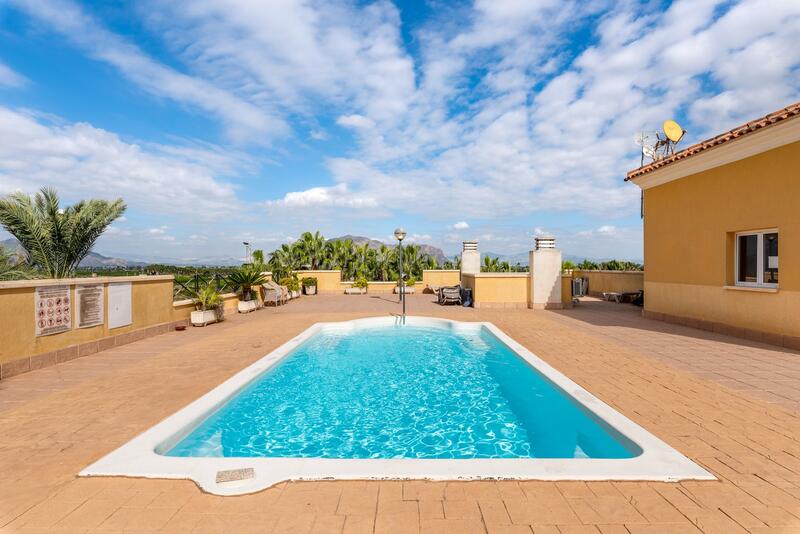 3 bedroom Apartment for sale