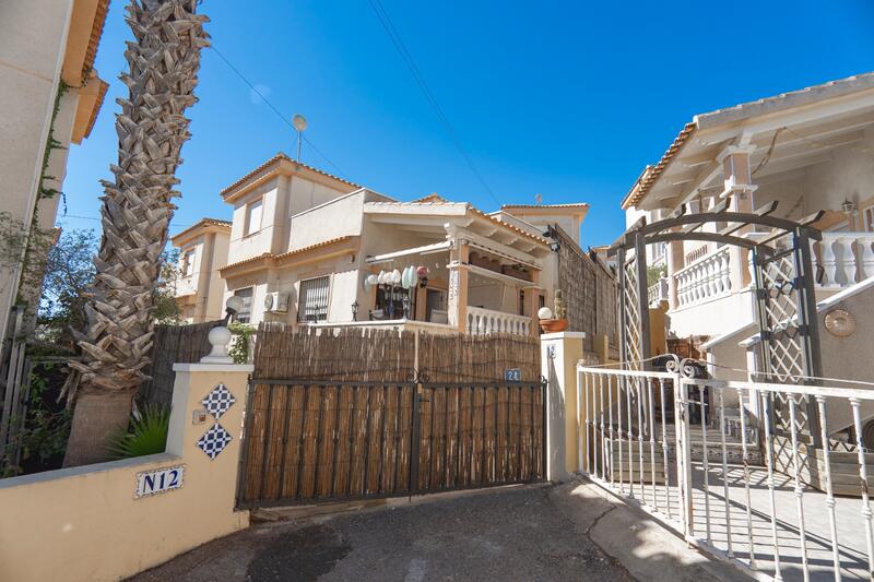 вилла продается в Ciudad Quesada, Alicante